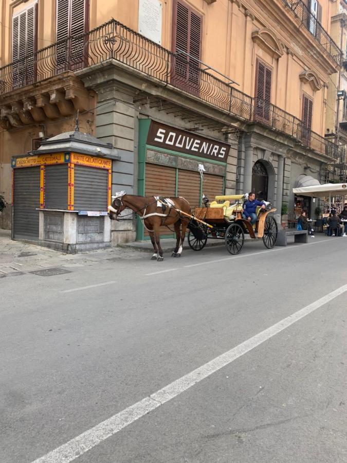 Suite alla Cattedrale Palermo Esterno foto