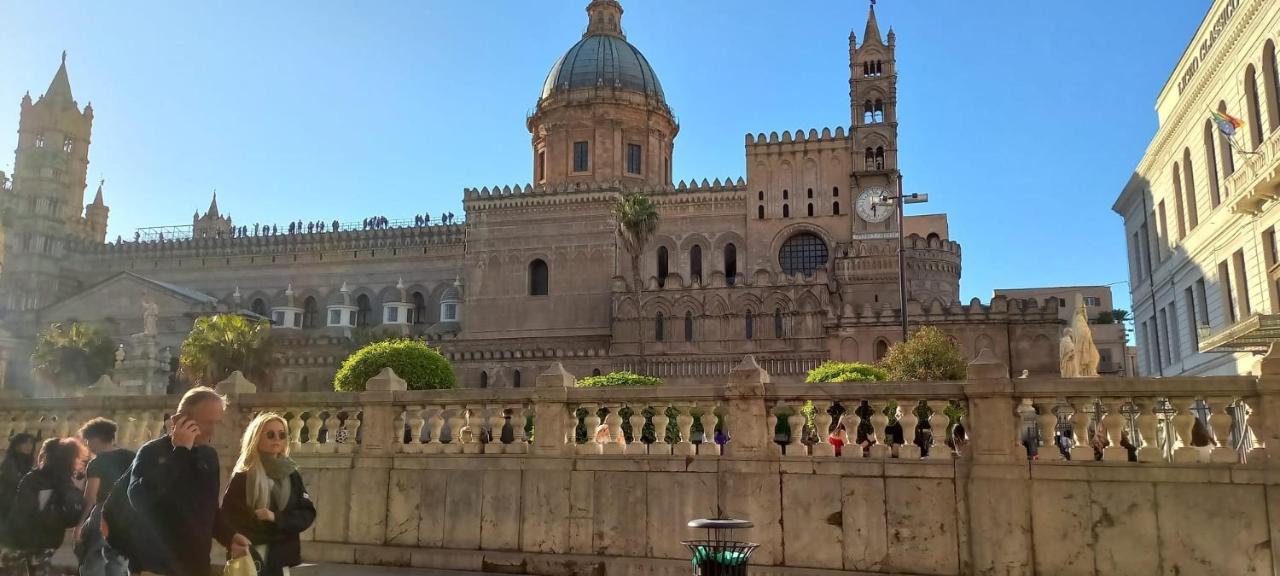 Suite alla Cattedrale Palermo Esterno foto